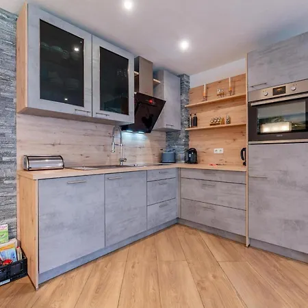 Apartament Beautiful Near Zell Am *
